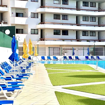Skylight 1 With Pool By Homing Apartmán *